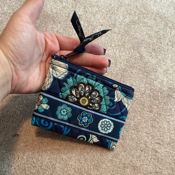 Vera Bradley coin purse, navy blue with flowers - Picture 1 of 3
